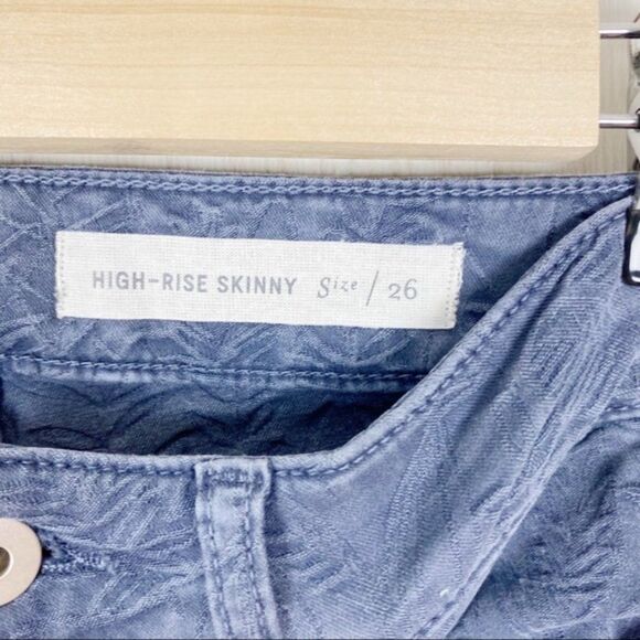 Anthroplogie | Pilcro & The Letterpress | Floral Textured High Rise Skinny Jeans - Picture 6 of 7